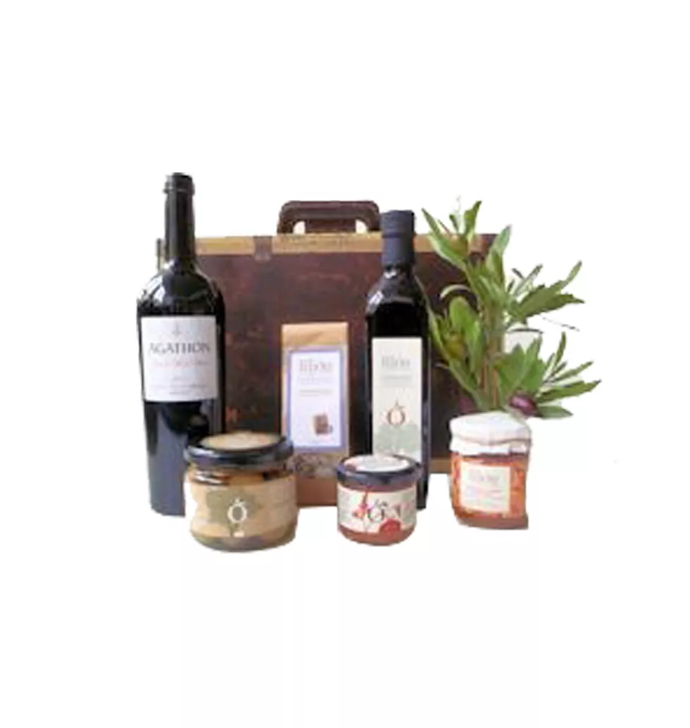 Festive Gift Basket of Organic Wine N Gourmet