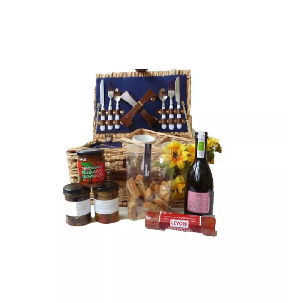 Lavish Celebrative Trilogy Wine N Food Gift Hamper